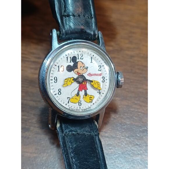 Vintage Ingersoll Mickey Mouse Watch Black Band Keeps Good Time - Picture 5 of 9